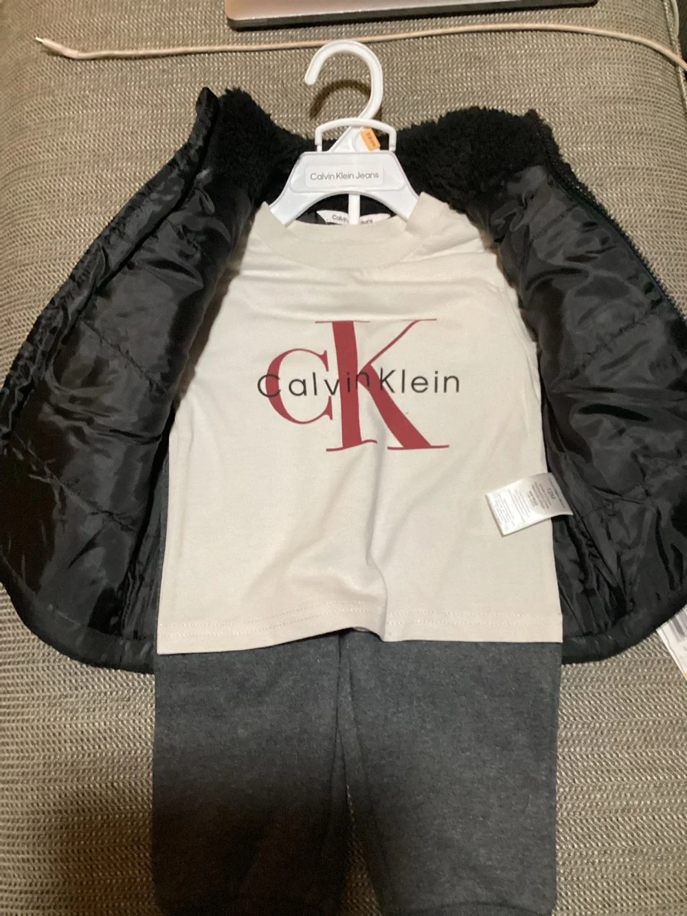 Calvin Klein Baby Boys 3-pc Set Vest Long Sleeve T-shirt Jogger Sweatpants 12M